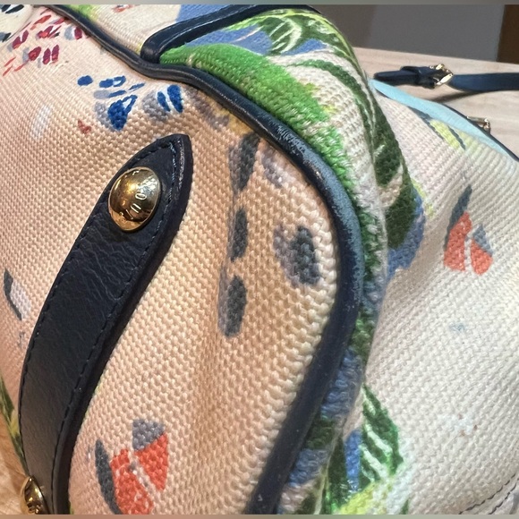 LOUIS VUITTON
Limited Edition Escale Canvas Ailleurs Cabas GM Bag - Picture 9 of 17